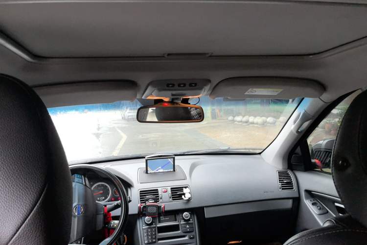 Used Volvo XC Classic 2014 T5 Luxury Edition
