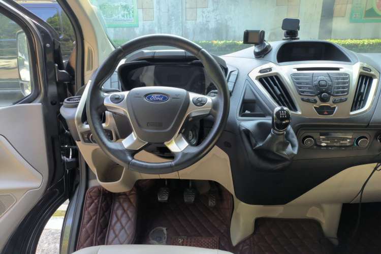 Used Ford Tourneo Custom 2016 2.0T Manual Elite Edition