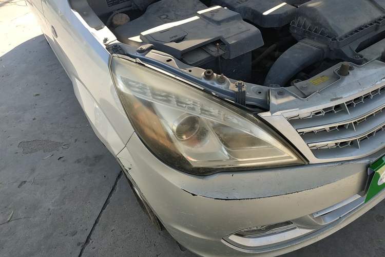 Used BAIC Weiwang M20 2013 1.5L Prestige Version BJ415B Right Front Headlight