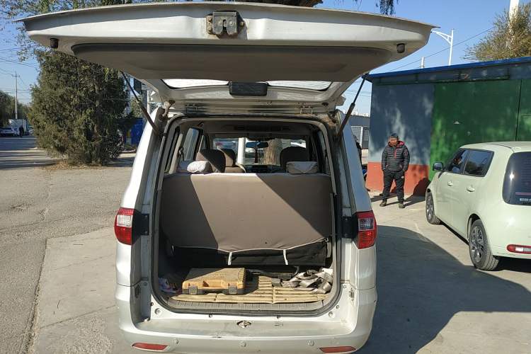 Used BAIC Weiwang M20 2013 1.5L Prestige Version BJ415B Trunk