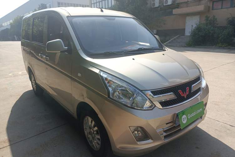 Used Wuling Rongguang V 2018 1.2L Standard Model
