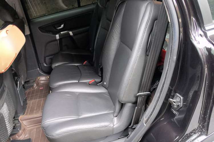 Used Volvo XC Classic 2014 T5 Luxury Edition
