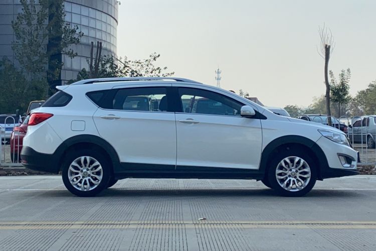 Used Dongfeng Aeolus AX3 2017 Leading Edition 1.5L Manual Shangkui Model
