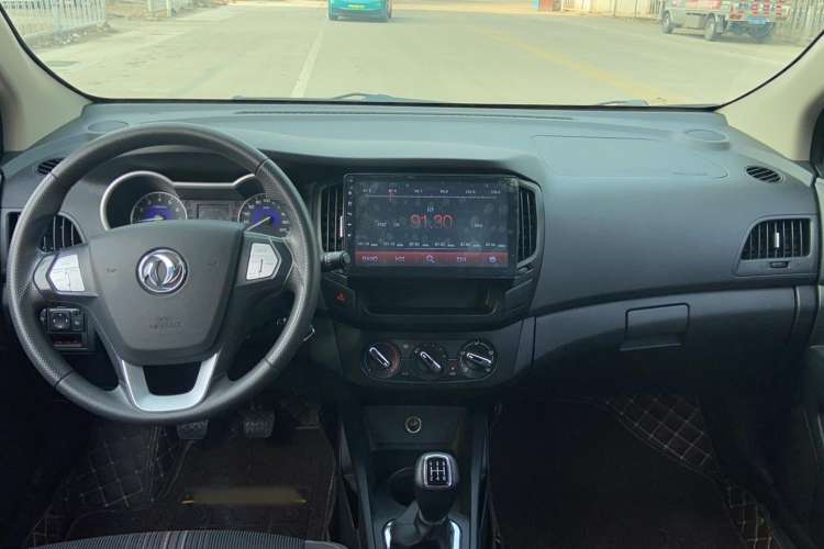 Used Dongfeng Aeolus AX3 2017 Leading Edition 1.5L Manual Shangkui Model
