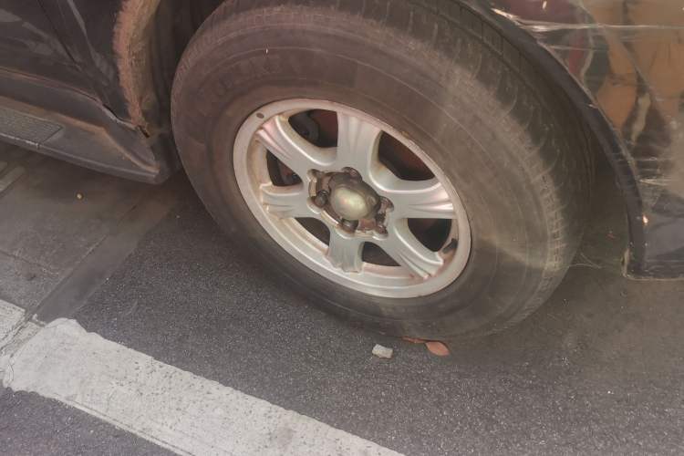 Used Haval H5 Classic 2010 European-style Model Green Quiet 2.0T Manual Two-Wheel Drive Luxury Version