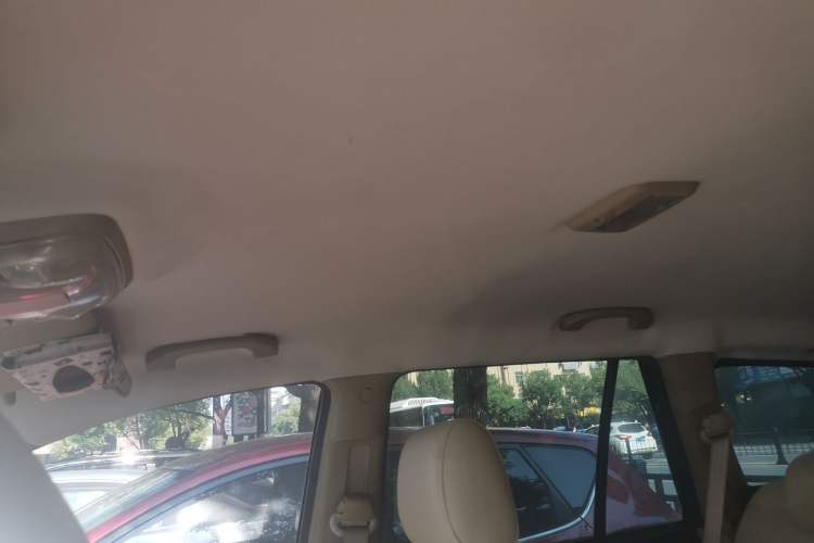 Used Haval H5 Classic 2010 European-style Model Green Quiet 2.0T Manual Two-Wheel Drive Luxury Version