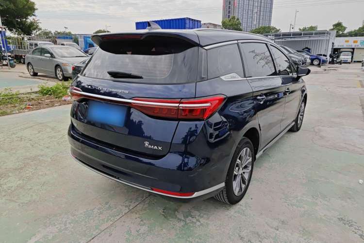 Used BYD Song MAX 2021 Upgraded Model 1.5T Automatic Luxury 6-Seater Exterior 3