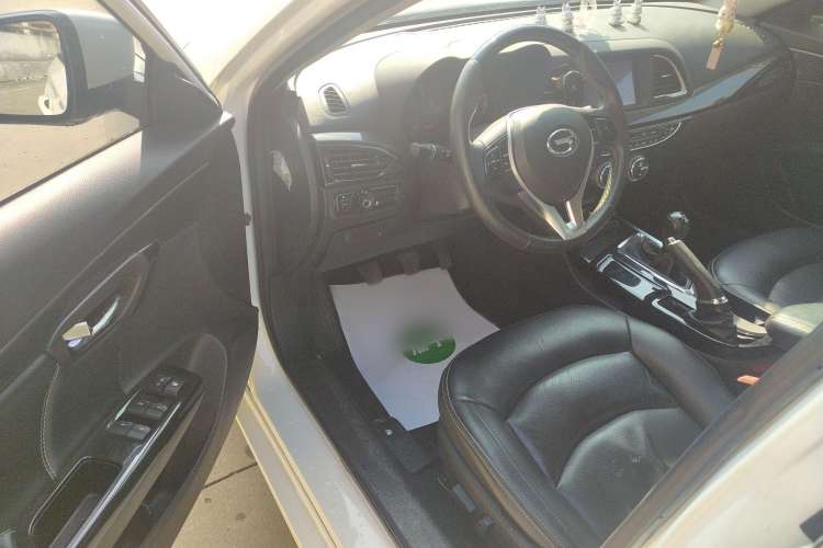 Used GAC Trumpchi GA6 2016 235T Manual Elite Edition Interior 2