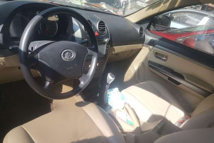 Used Haval H5 Classic 2010 European-style Model Green Quiet 2.0T Manual Two-Wheel Drive Luxury Version