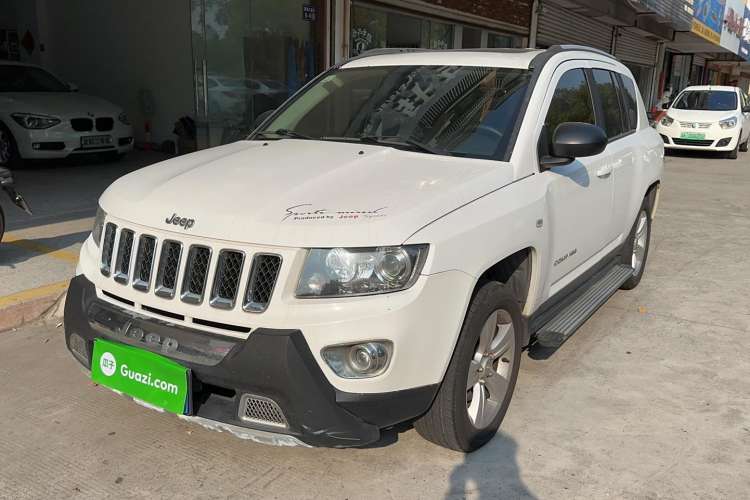 Used Jeep Compass 2015 2.0L two-wheel drive sport version