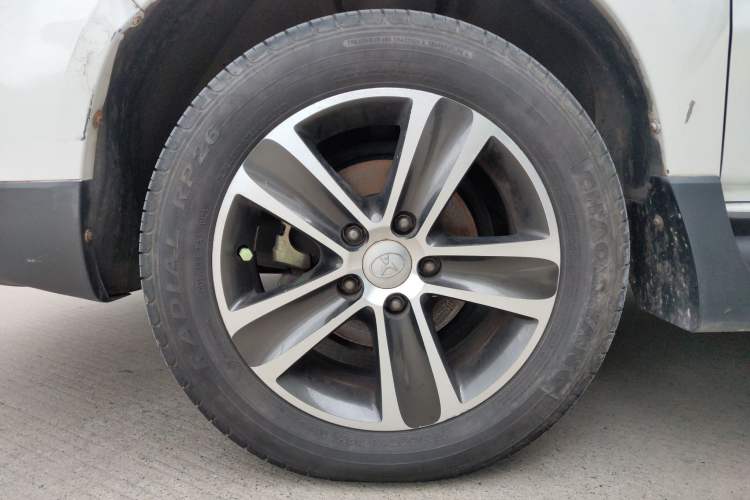 Used Yema F16 2014 1.6L Manual Elite Edition
