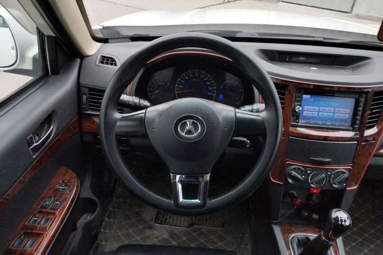 Used Yema F16 2014 1.6L Manual Elite Edition
