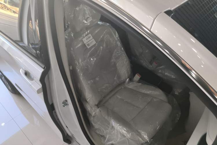 Used Buick GL8 2023 ES Lu Zun Comfort Model
