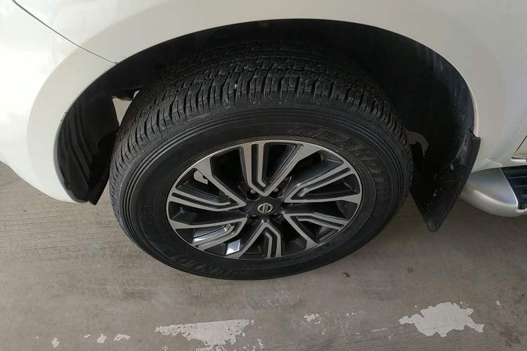 Used Nissan Terra 2018 2.5L Automatic 2WD Luxury Edition
