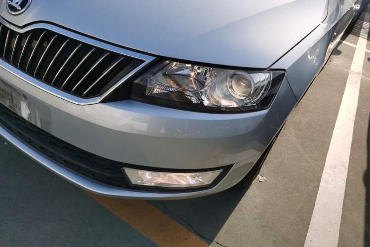 Used Skoda Rapid Spaceback 2014 1.4 TSI DSG Comfort Edition
