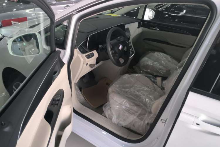 Used Buick GL8 2023 ES Lu Zun Comfort Model
