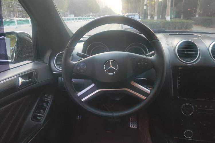 Used Mercedes-Benz GL-Class 2011 GL 450 Prestige Grand Edition Steering Wheel