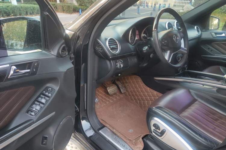 Used Mercedes-Benz GL-Class 2011 GL 450 Prestige Grand Edition Driver Seat