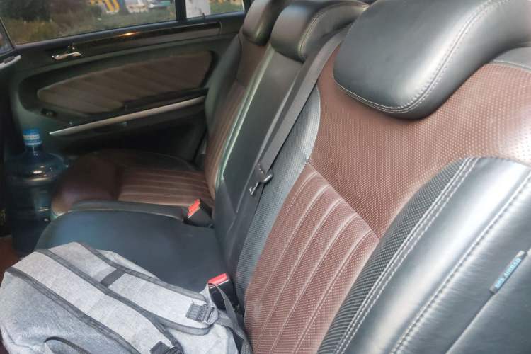 Used Mercedes-Benz GL-Class 2011 GL 450 Prestige Grand Edition Left Rear Seat