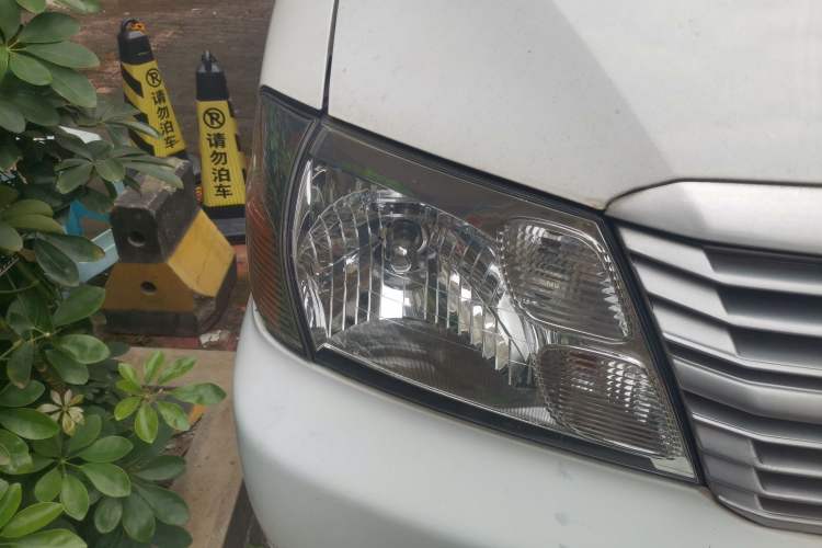 Used Jinbei Express 2018 2.0L Standard Version V19