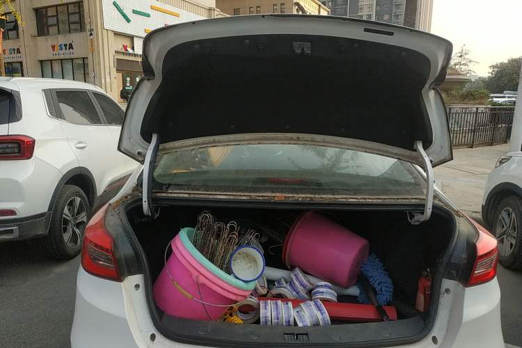 Used Zotye Z500 2015 1.5T Manual Luxury Model