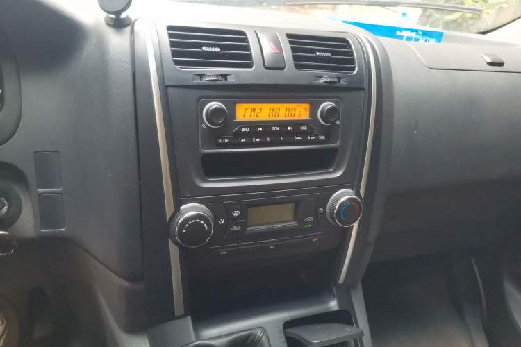 Used Jinbei Express 2018 2.0L Standard Version V19