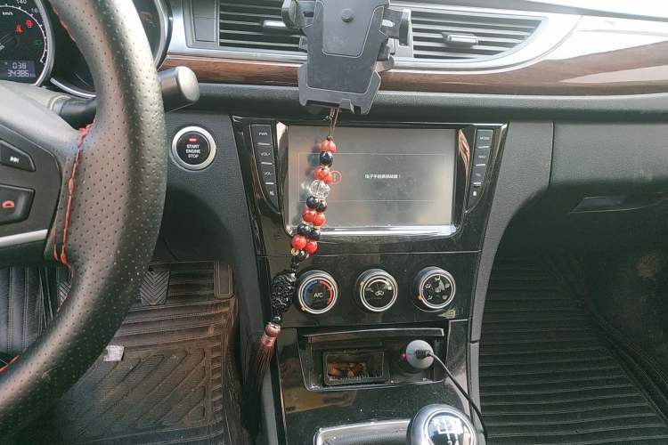 Used Zotye Z500 2015 1.5T Manual Luxury Model