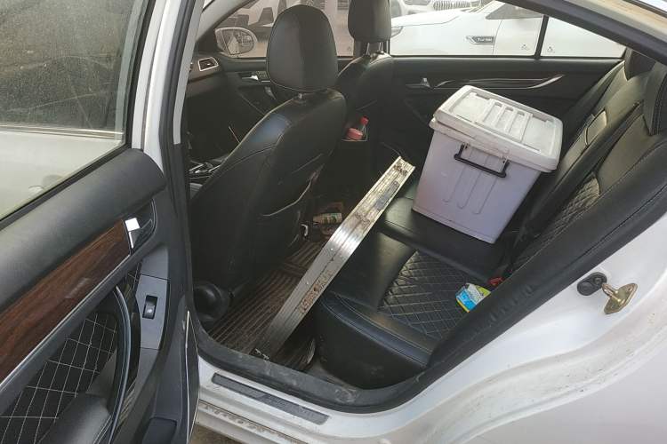 Used Zotye Z500 2015 1.5T Manual Luxury Model