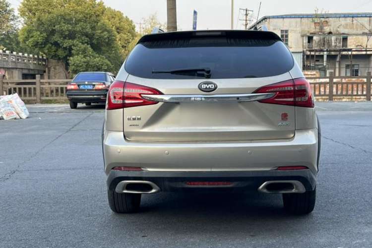 Used BYD Tang New Energy 2015 2.0T Four-Wheel-Drive Flagship Model Exterior 6