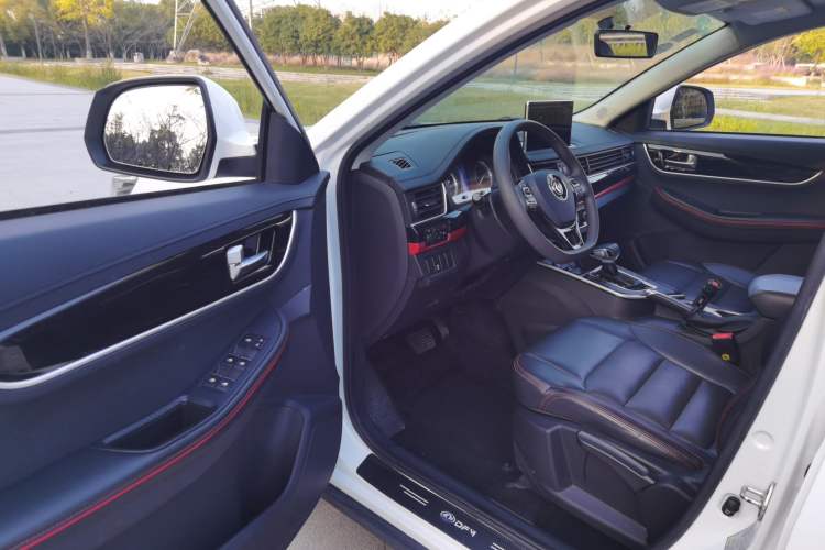 Used FORTHING Joyear X5 2018 Enjoy Series 1.6L CVT Connected Model
