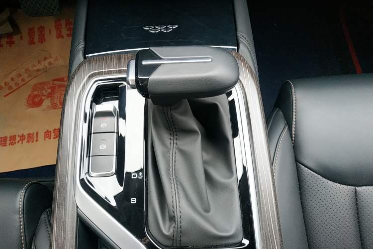 Used Wuling Jiachen 2022 1.5T CVT Smart Luxury Version
