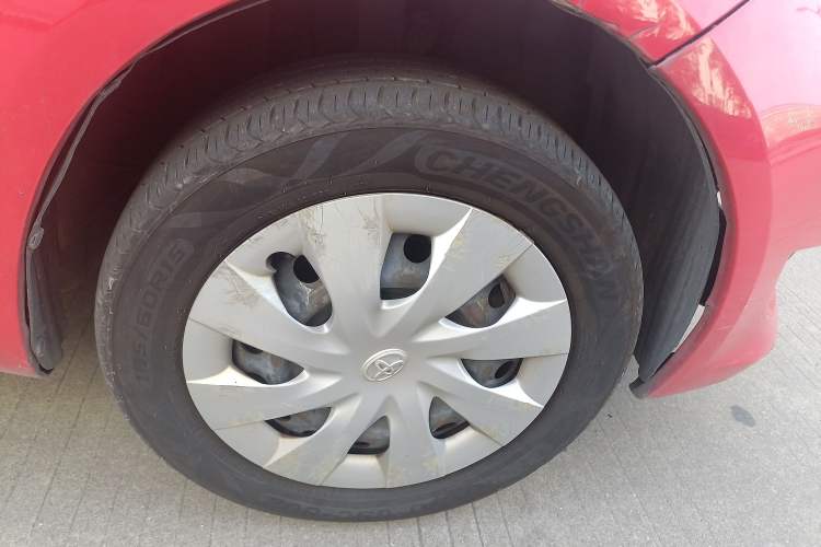 Used Toyota Yaris 2011 1.6E Automatic Charm Edition Right Front Wheel Hub