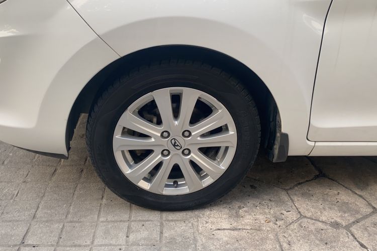 Used Cowin C3 2015 1.5L AMT Gold Diamond Edition
