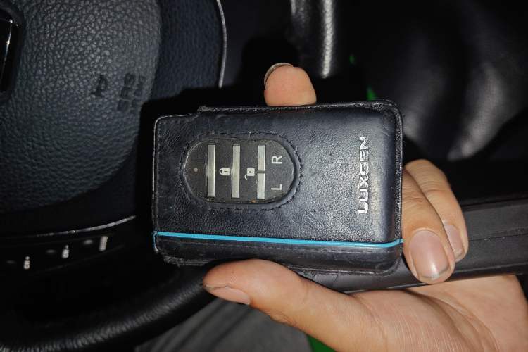 Used Luxgen Great 7 MPV 2013 2.0T Luxury Model
