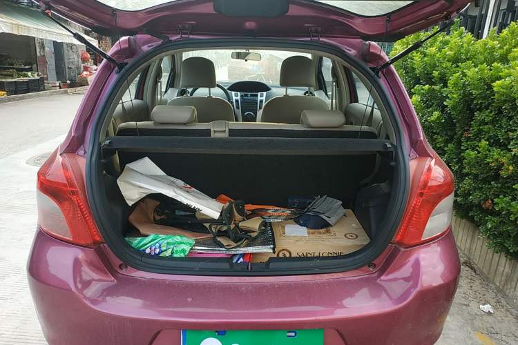 Used Toyota Yaris 2011 1.6E Automatic Charm Edition Trunk