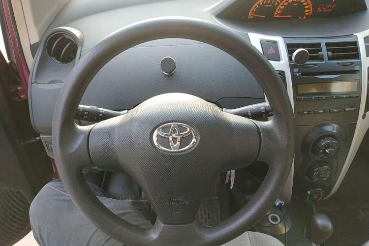 Used Toyota Yaris 2011 1.6E Automatic Charm Edition Steering Wheel