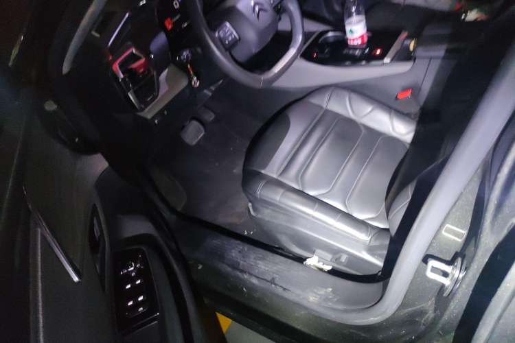 Used Citroen C5 X 2021 1.6T Enjoy the Extraordinary Driver Seat