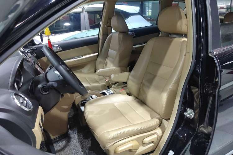 Used Haval H6 2011 Green Silence 2.0T Manual Two-Wheel Drive Elite Model