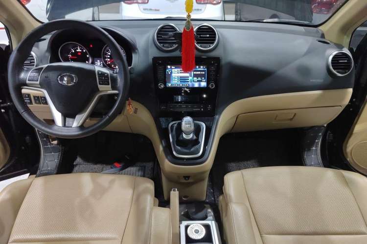 Used Haval H6 2011 Green Silence 2.0T Manual Two-Wheel Drive Elite Model