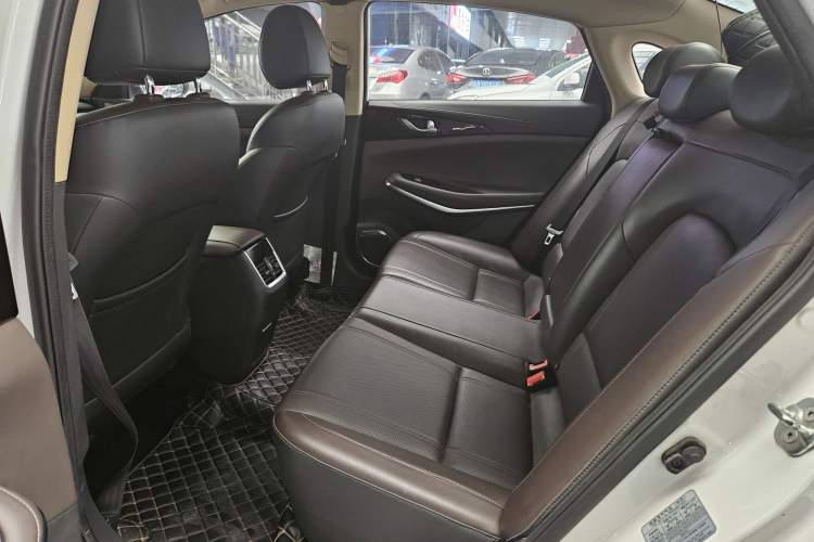 Used Changan Raeton 2017 1.5T Automatic Smart Enjoyment Deluxe Model
