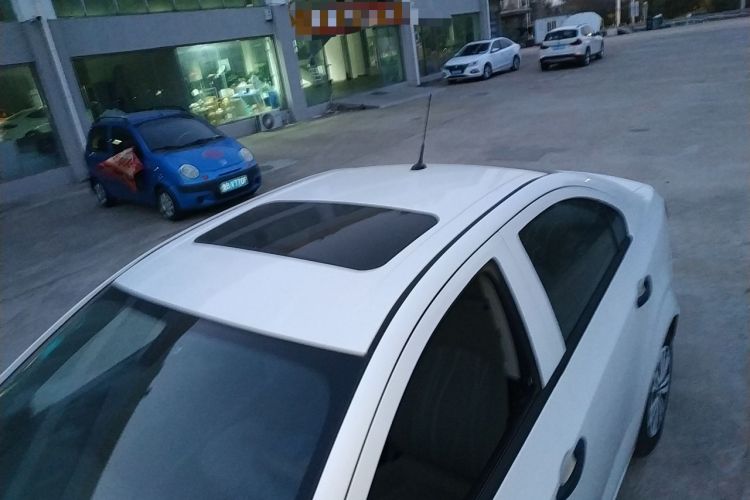 Used Chevrolet Aveo Sonic 2013 Sedan 1.4L Automatic with Sunroof