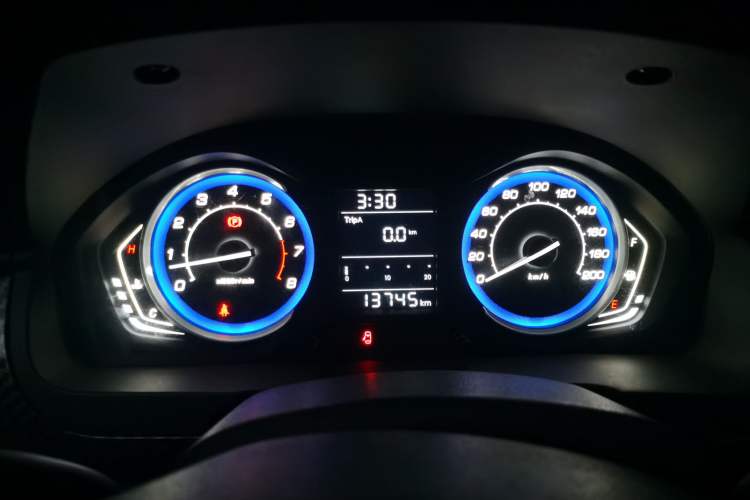 Used BAIC Senova X25 2015 1.5L manual Comfort trim level