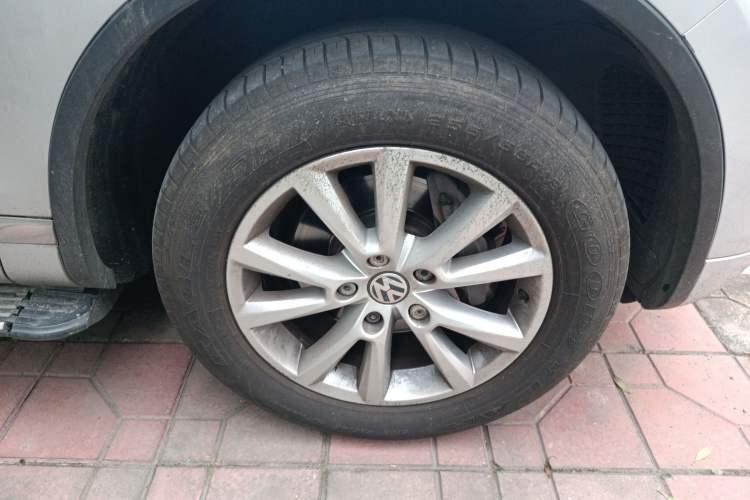 Used Volkswagen Touareg 2011 3.0 TDI Diesel Standard Version
