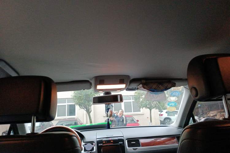 Used Volkswagen Touareg 2011 3.0 TDI Diesel Standard Version
