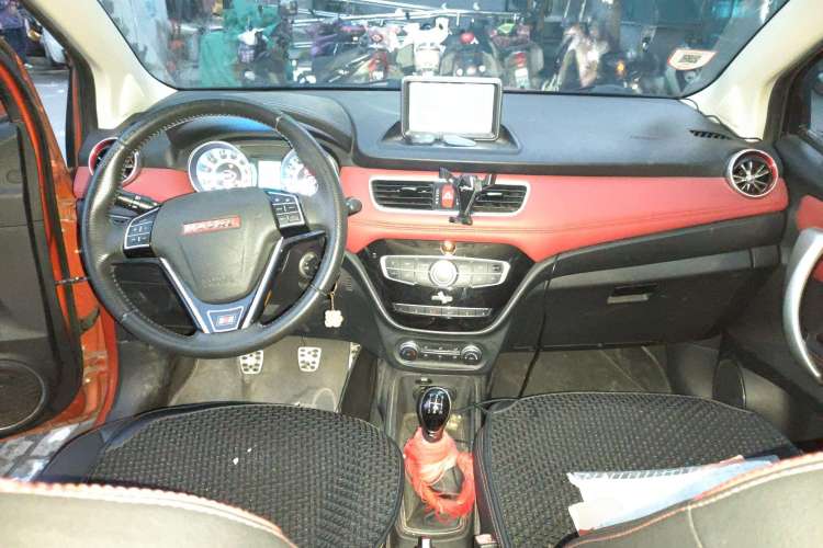 Used Haval H1 2015 1.5L Manual Luxury Model
