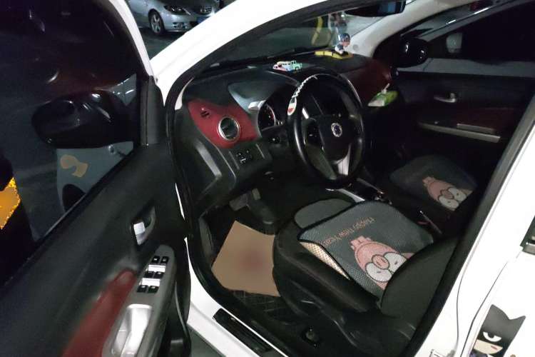 Used CHANGAN Benni 2015 1.4L IMT Luxury Model China IV
