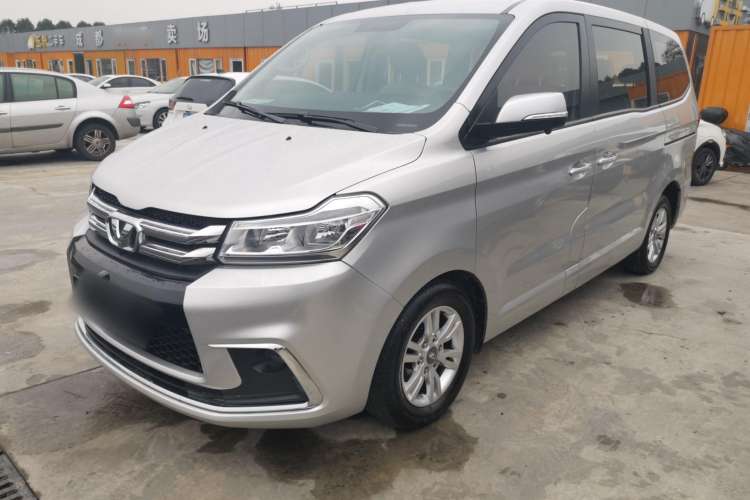 Used Huasong 7 2017 2.0T Automatic Standard Edition
