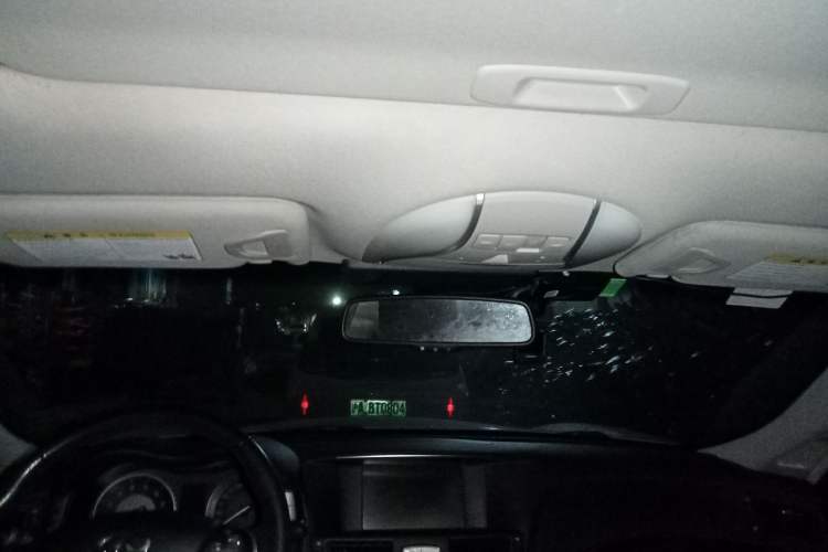 Used Infiniti M Series 2011 M25 Luxury Model