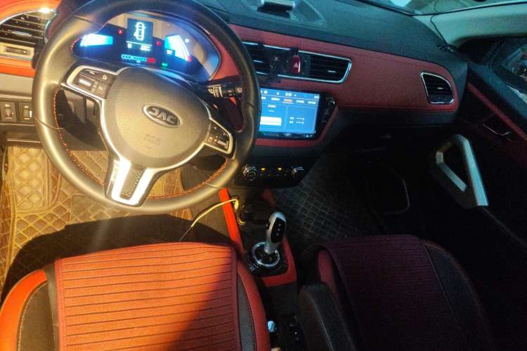 Used JAC iEV7S 2018 Smart Enjoyment Model