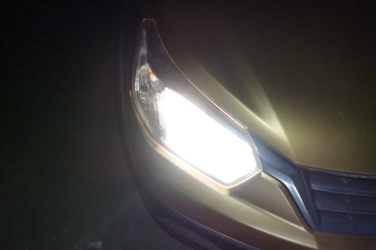 Used Venucia R50X 2013 1.6L Manual Model